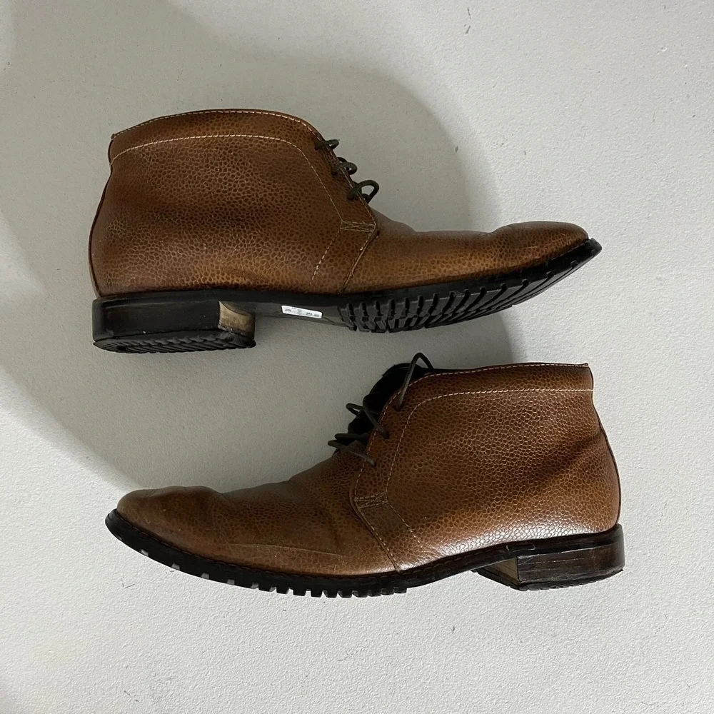 Cole Haan Nike Air Chukka Boots Mens 9.5M Brown Pebbled Leather Lace Up C09799